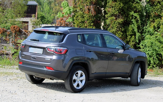 Jeep Compass cena 72900 przebieg: 159000, rok produkcji 2019 z Sulejówek małe 172